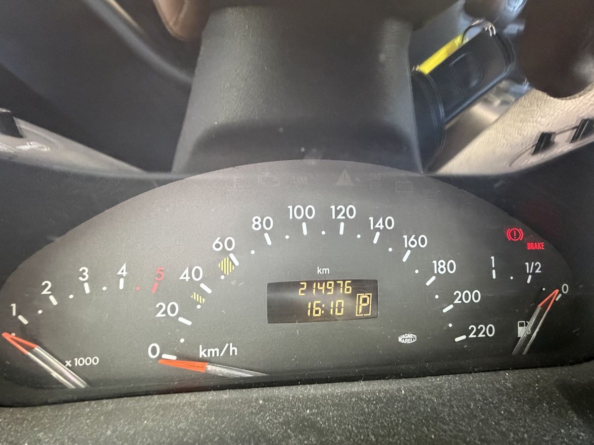 Mercedes-Benz Autos: Mercedes A170d – D'occasion à Bitsch par RSantos95 9