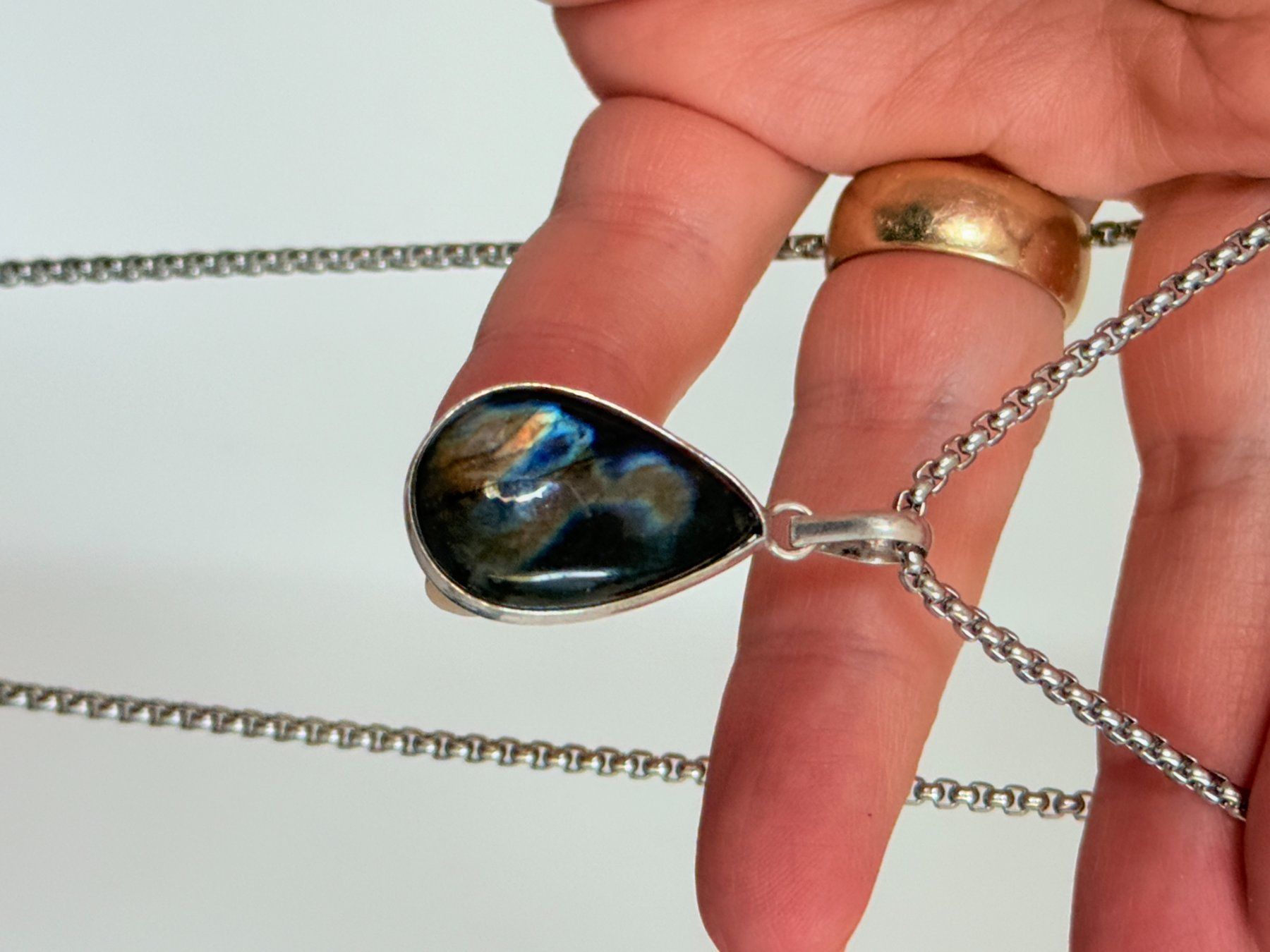 Ketten: Collier avec labradorite - Élégant & Naturel! – Neu und originalverpackt aus Genève von AWWA 7