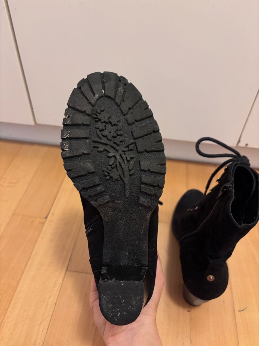 Damenschuhe: Schwarze Herbststiefel mit Absatz, Gr. 38 – Gebraucht aus Luzern von Pflanzen-Mama 5
