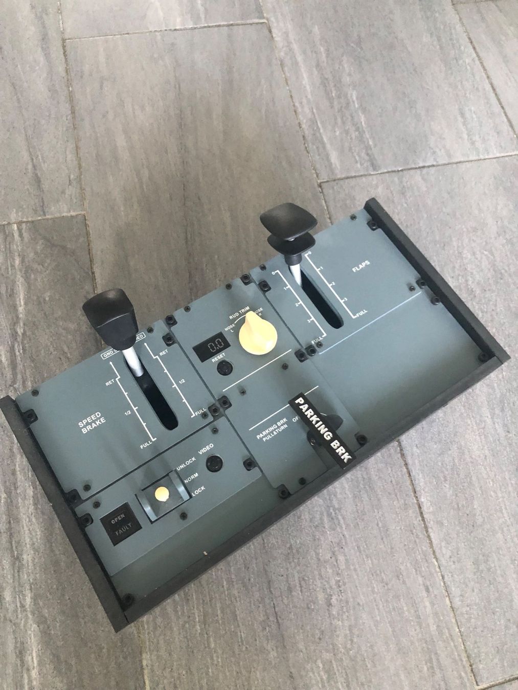 Controller: Airbus A320 Throttle Quadrant & Flaps+Speedbrake module – Usato da Les Ponts-de-Martel venduto da fab_8w8h 2