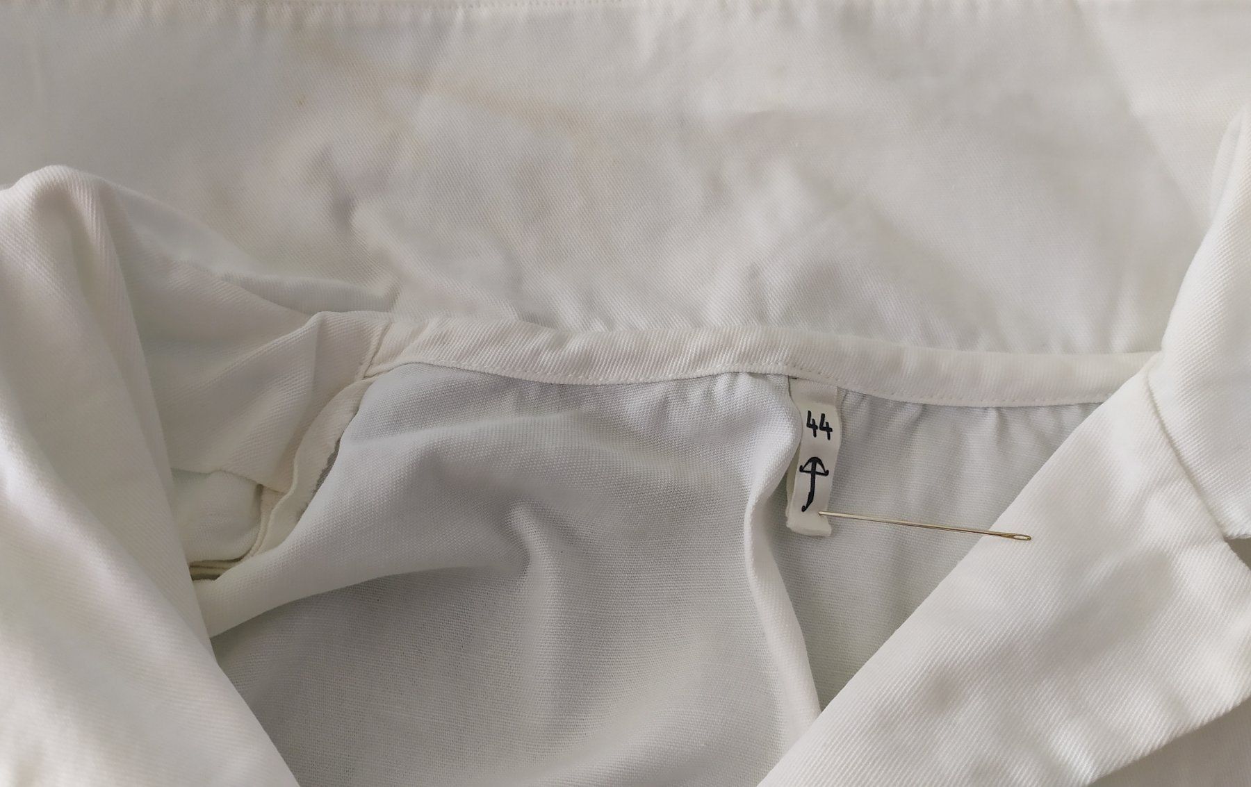Altro per Abbigliamento & Protezione sul lavoro: 2 vieilles blouses de médecin – Usato da Chezard St-Martin venduto da Loucail 5