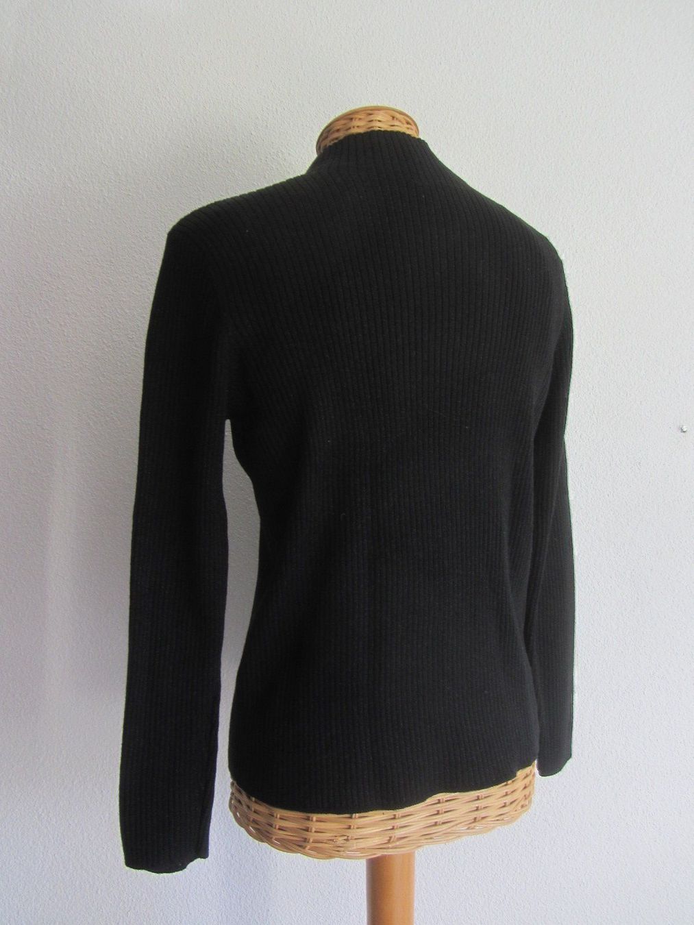 Pullover & Sweatshirts: UNIQLO - Rippen Pullover m. Stehkragen M – Gebraucht aus Zürich von Diazaio 3