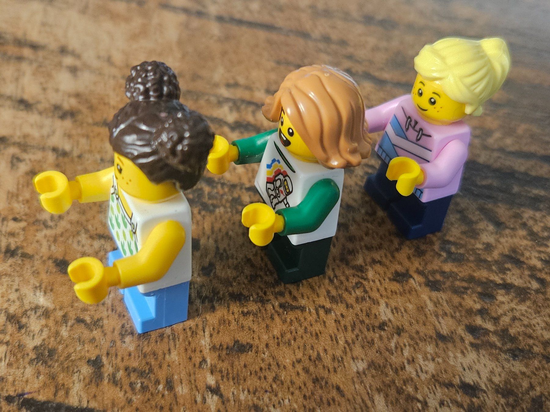 Lego Kit di costruzioni: lego lot de 3 figurines – Usato da Confignon venduto da Ecrofigs 2