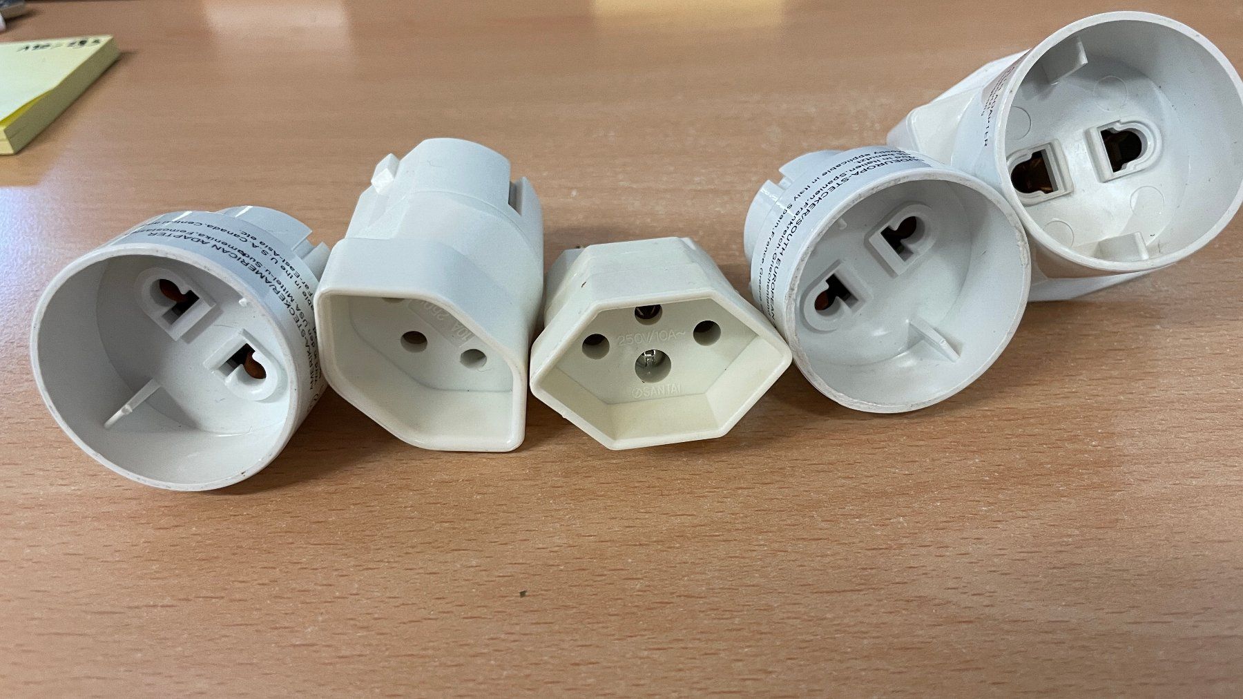 Unità & Adattatore: Reise Travel Adapter Set 5-teilig – Usato da Glattfelden venduto da cybermaxx 1