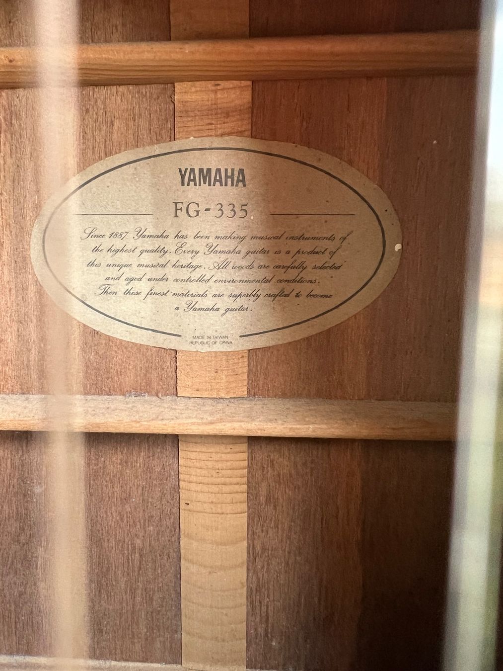 Yamaha Strumenti musicali: Yamaha FG-335 Westerngitarre – Usato da zürich venduto da marcaomm 7