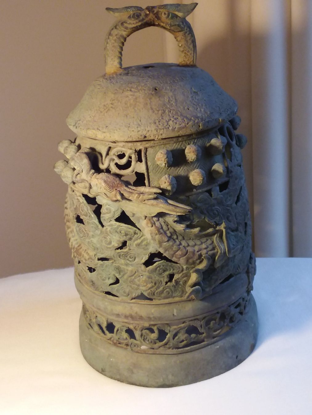 Lampade: Antike uralte Metall Tempel Laterne mit Siling China – Usato da Zürich venduto da sanwit 1