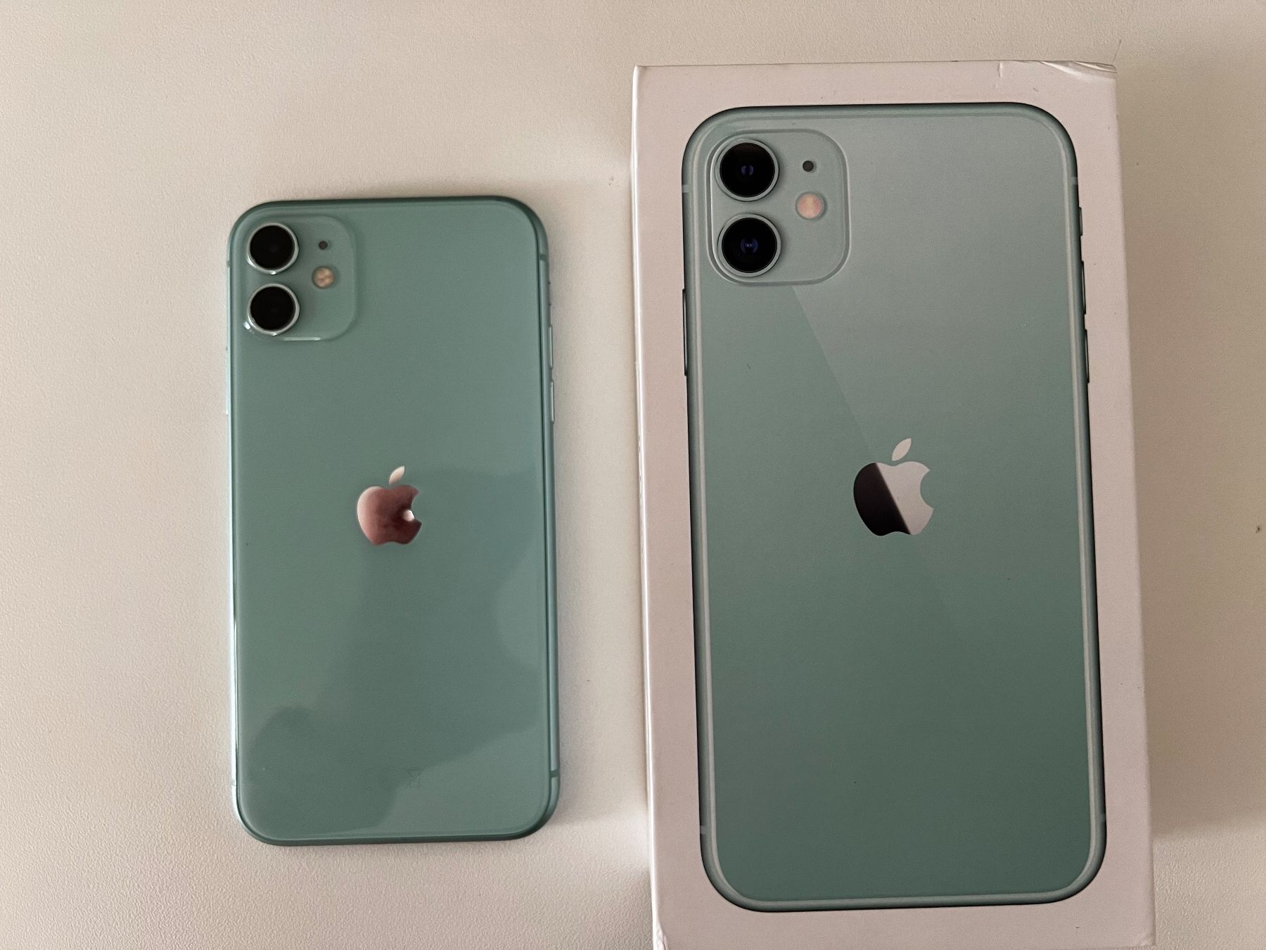 Apple Telefoni cellulari / Smartphones: iPhone Smartphone, wie neu, mit Verpackung – Usato da Romanshorn venduto da Tduckcity 2