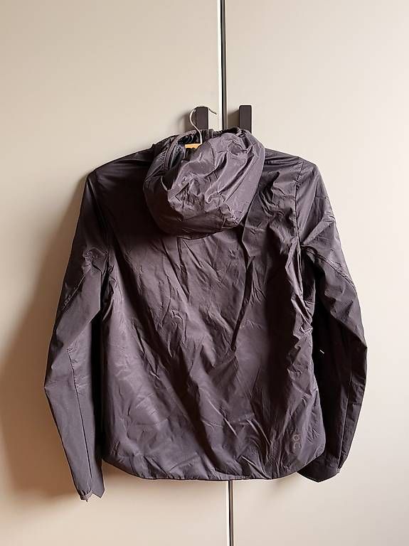 Giacche: On Insulator Jacket - XS  – Usato da Zürich venduto da len_9nt6 1