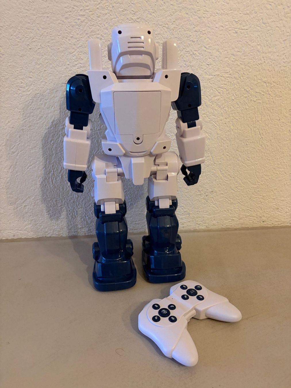Giocattoli: Roboter – Usato da Uerzlikon venduto da mon_686j 2