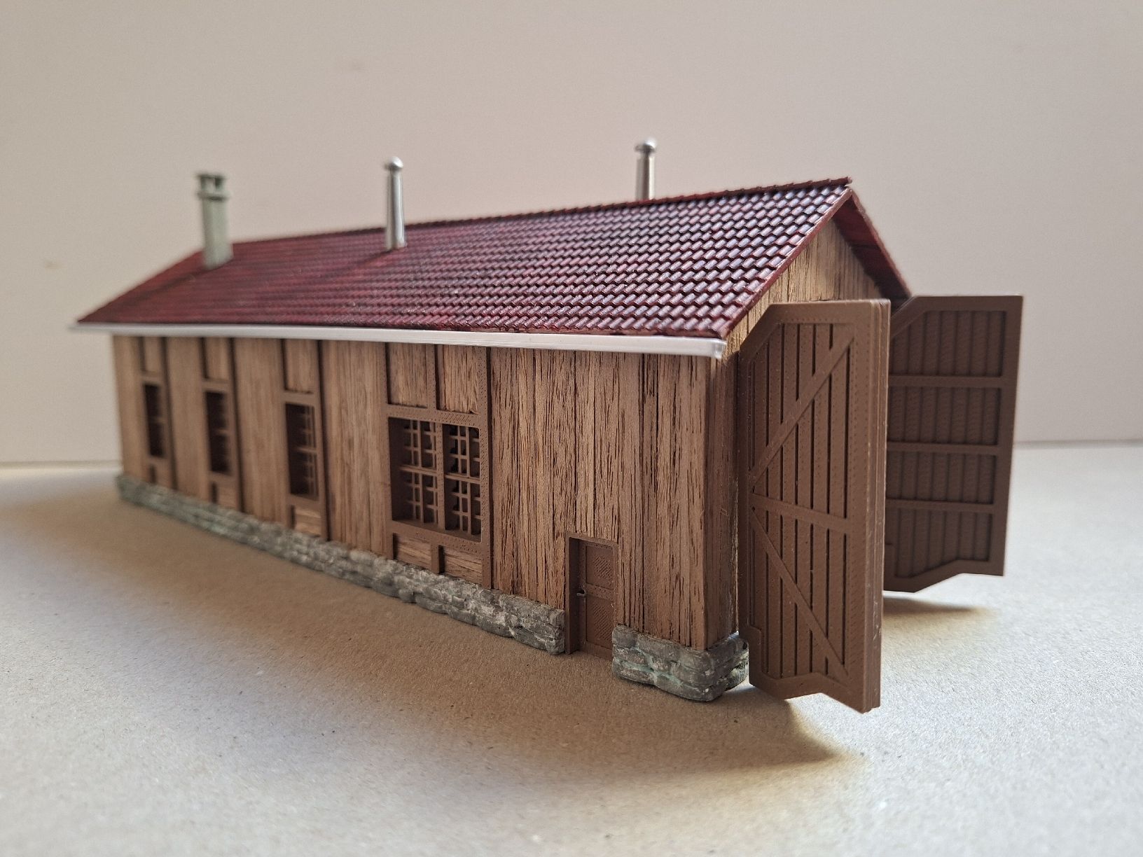 Modellini di ferrovie: Lokschuppen dunkles Holz – Nuovo (secondo la descrizione) da Weisslingen venduto da Moco_mexiko 9