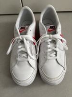 Nike Sneaker Gr. 38.5, White/Red,