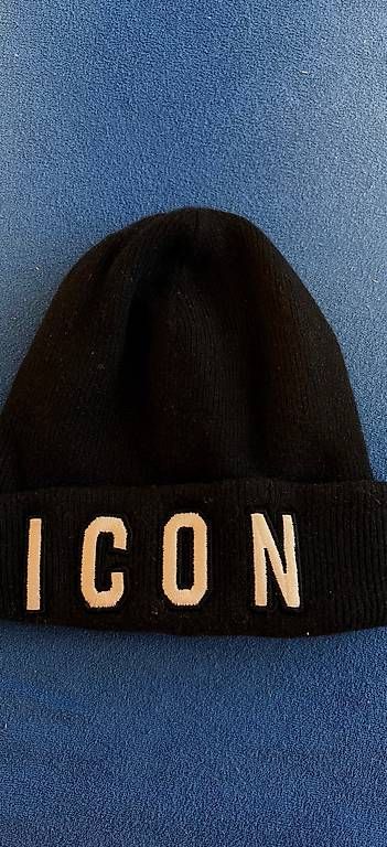 Altro in  Abbigliamento & Accessori: dsquard Wintermütze – Usato da Wohlenschwil venduto da michi9999