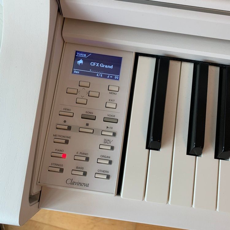 Yamaha clavinova store 535