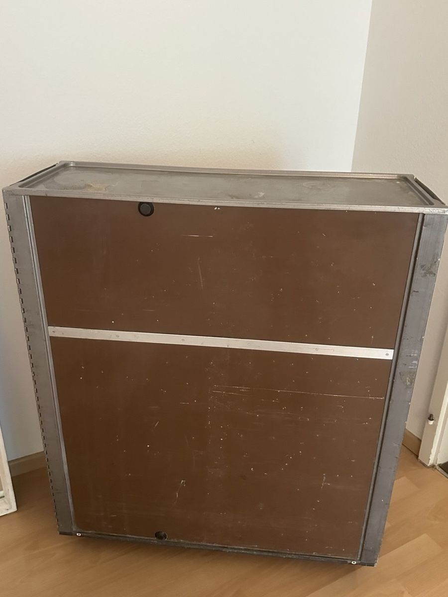 Swissair Autres aviation: Swiss air trolley  – D'occasion à Zürich par Samuelenvallutbult 1