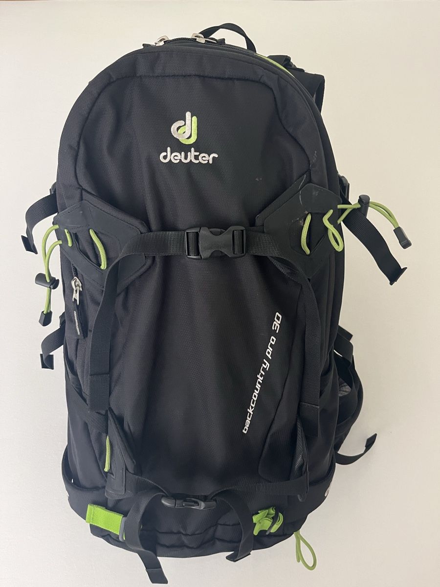 Deuter Rucksäcke: Vielseitig einsetzbarer Rucksack – Gebraucht aus St. Gallen von Haros