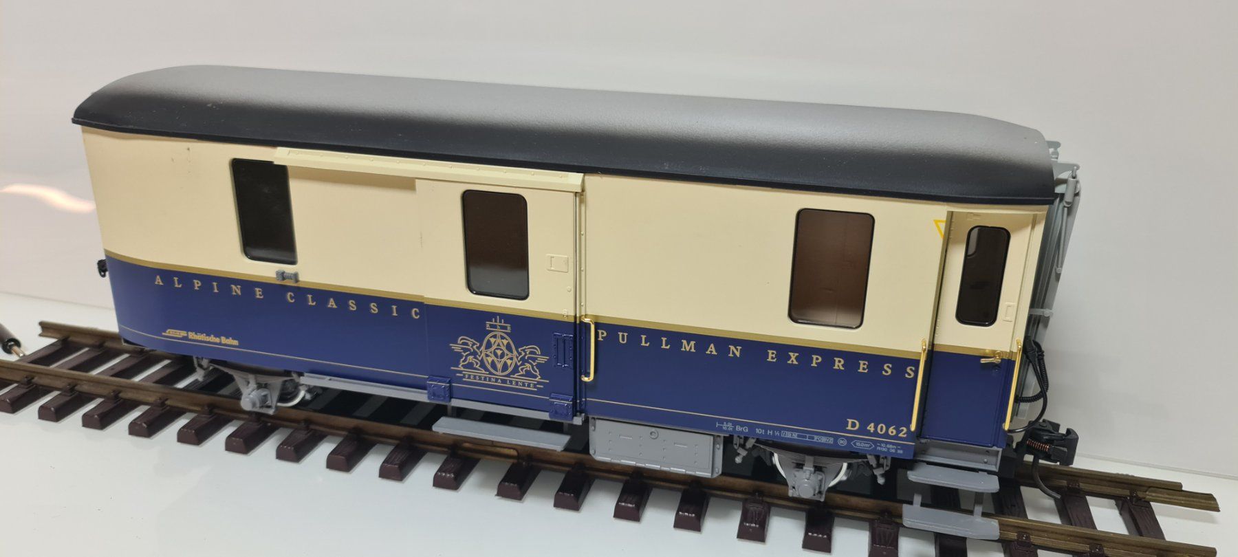 LGB Modelleisenbahnen: LGB RhB Alpine Classic Pullman D4062 – Gebraucht aus Neuenhof von ludovicco 4