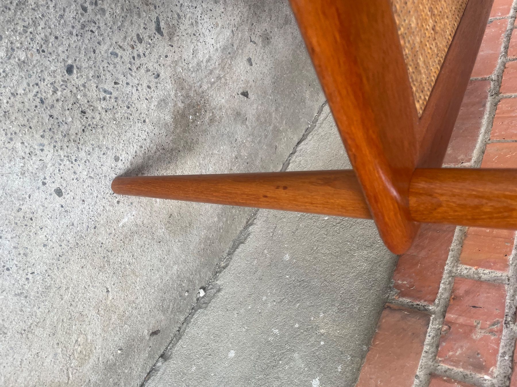 Tavoli: Minerva Side Table // Hvidt & Mølgaard – Usato da Schinznach-Dorf venduto da mix 5