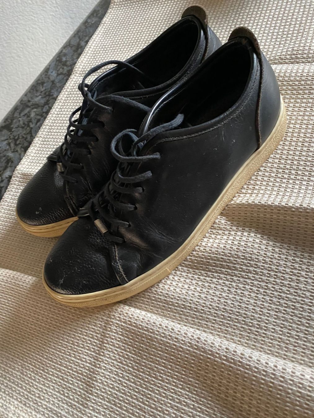 Scarpe da donna: J.Lindeberg Damenschuhe Grösse 40 – Usato da Allenwinden venduto da Obalu 1