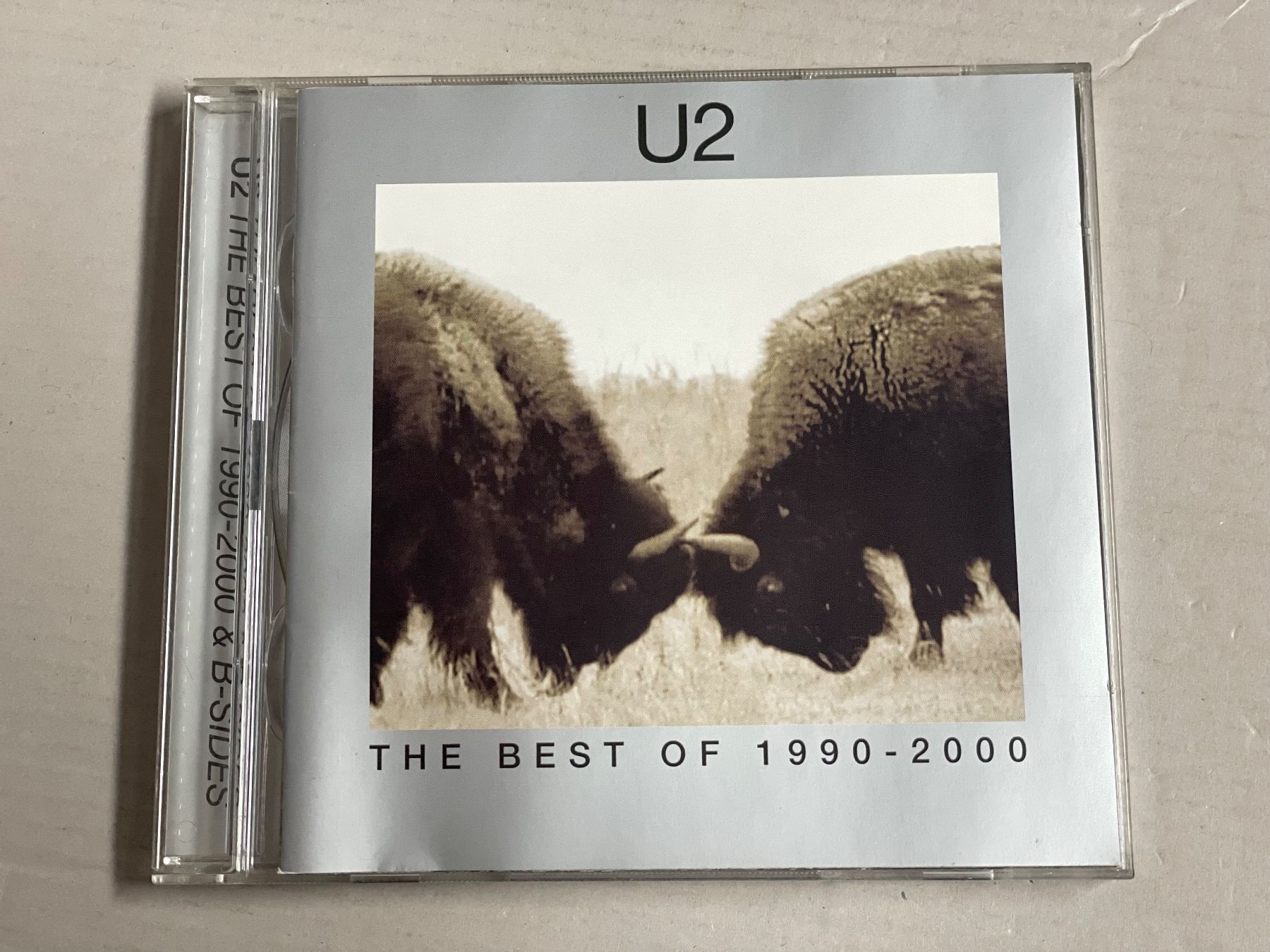 CD: U2-The Best – Usato da Muri b. Bern venduto da AdidasCollector 4