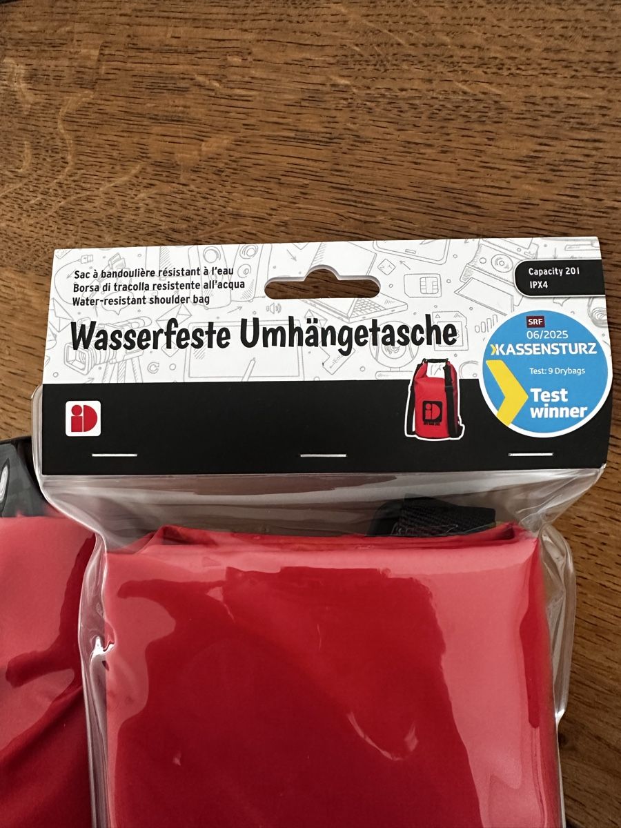 Taschen: Wasserfeste Umhängetasche Neu – Neu und originalverpackt aus Niederwangen BE von len_9tlh 1