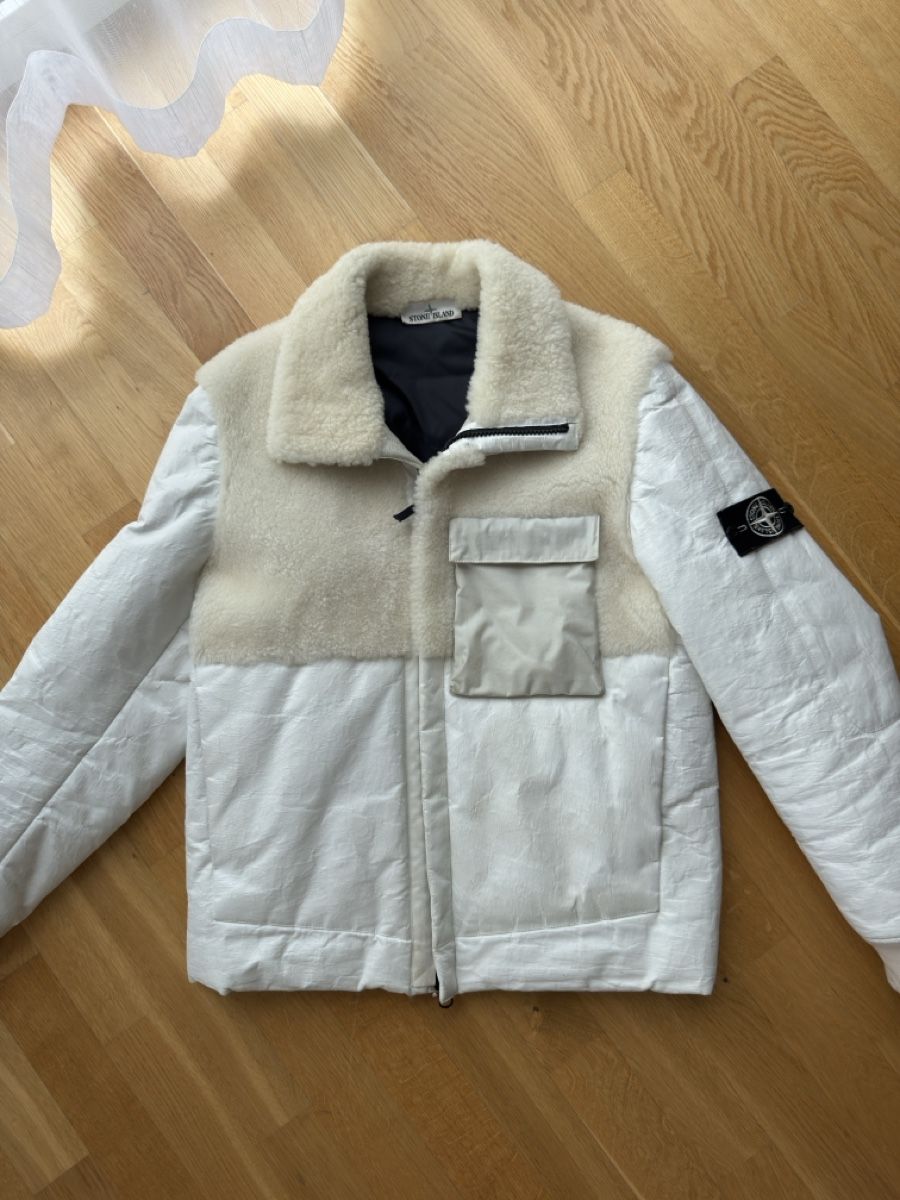 Stone Island Giacche: Stone Island Jacke Weiss – Usato da Emmenbrücke venduto da slymewolf