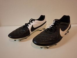 Fussballschuhe NIKE (Gr. 44)