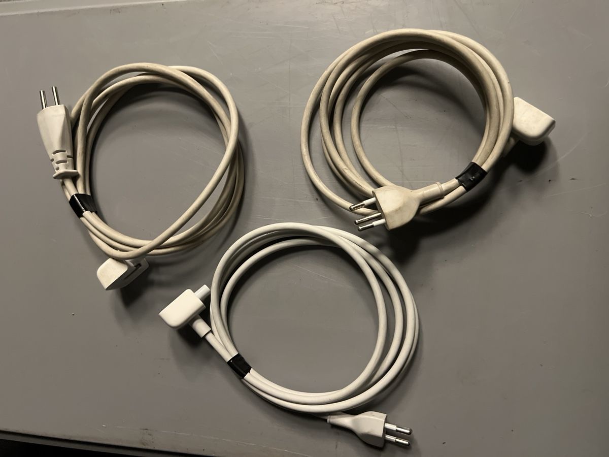 Apple Cavi: Apple Kabel – Usato da Burgdorf venduto da krengseli