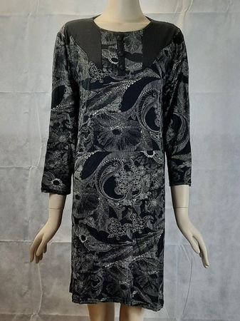 Midi Kleid gemustert schwarz weiss Gr. 44