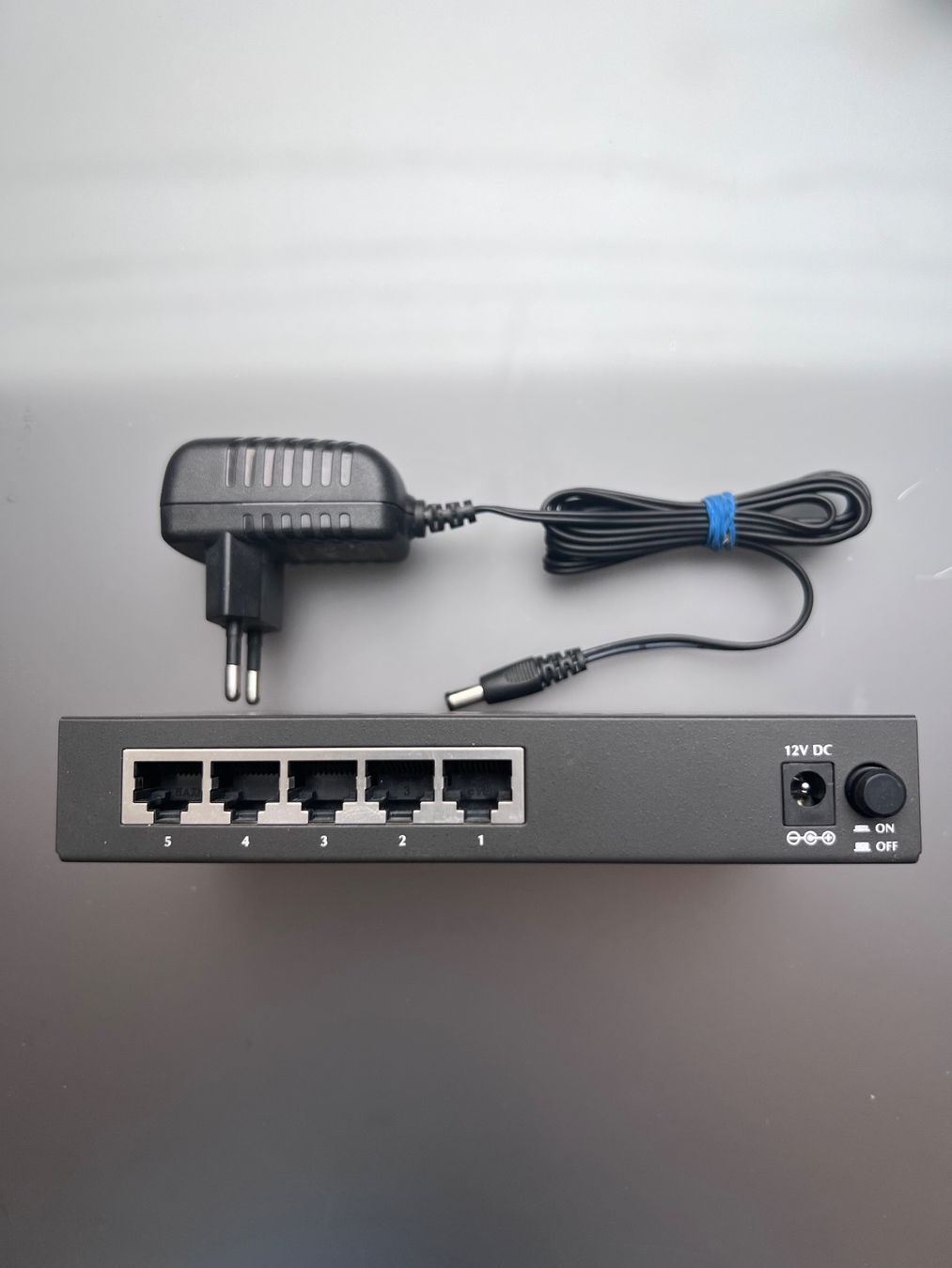 Hub & Switch: Gigabit Switch – Usato da Root venduto da Tech-Nick 3