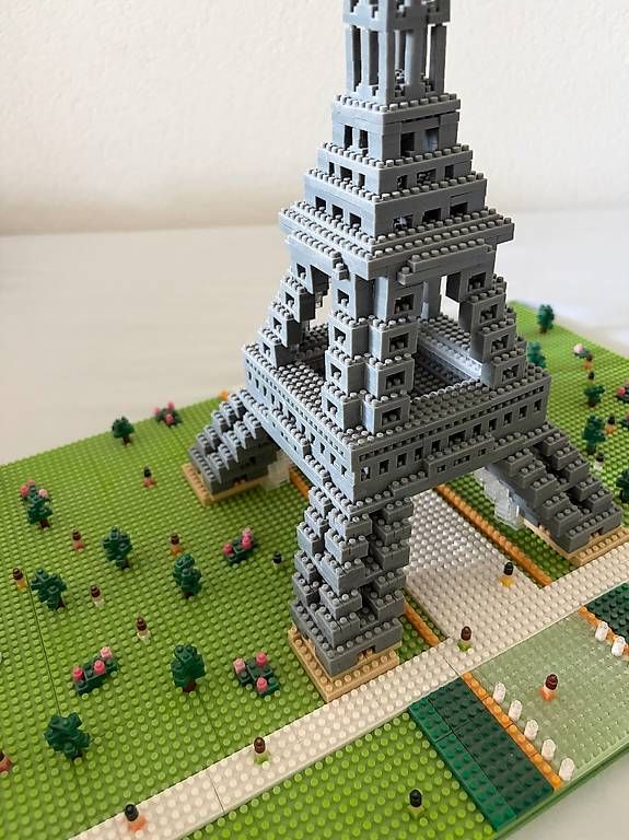 Kit di costruzioni: BRIXIES Eiffelturm Paris Collectors Edition – Usato da Herrenschwanden venduto da raf_bq7n 1