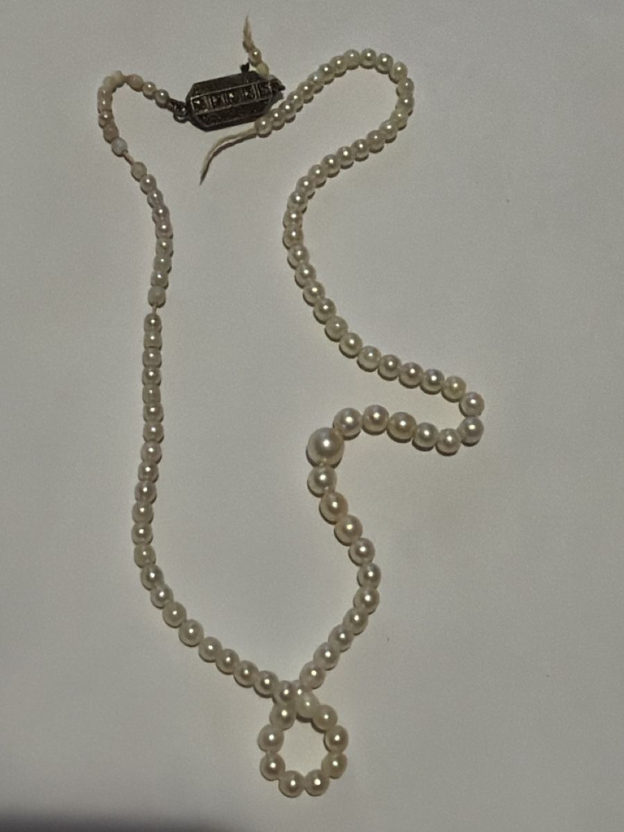 Catenine: 4 Colliers en Paille + 2 boucles d’oreilles  – Usato da Hittnau venduto da Pat_yl7f 7