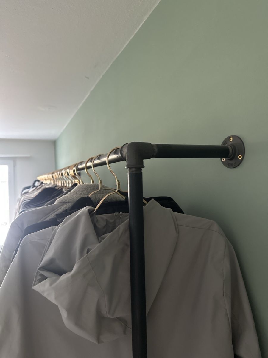 Guardaroba: Kleiderstange für Ikea Möbel – Usato da Nidau venduto da lui_9w2t 2