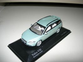 Volvo V50 2003 kristallgrün * Minichamps 1:43