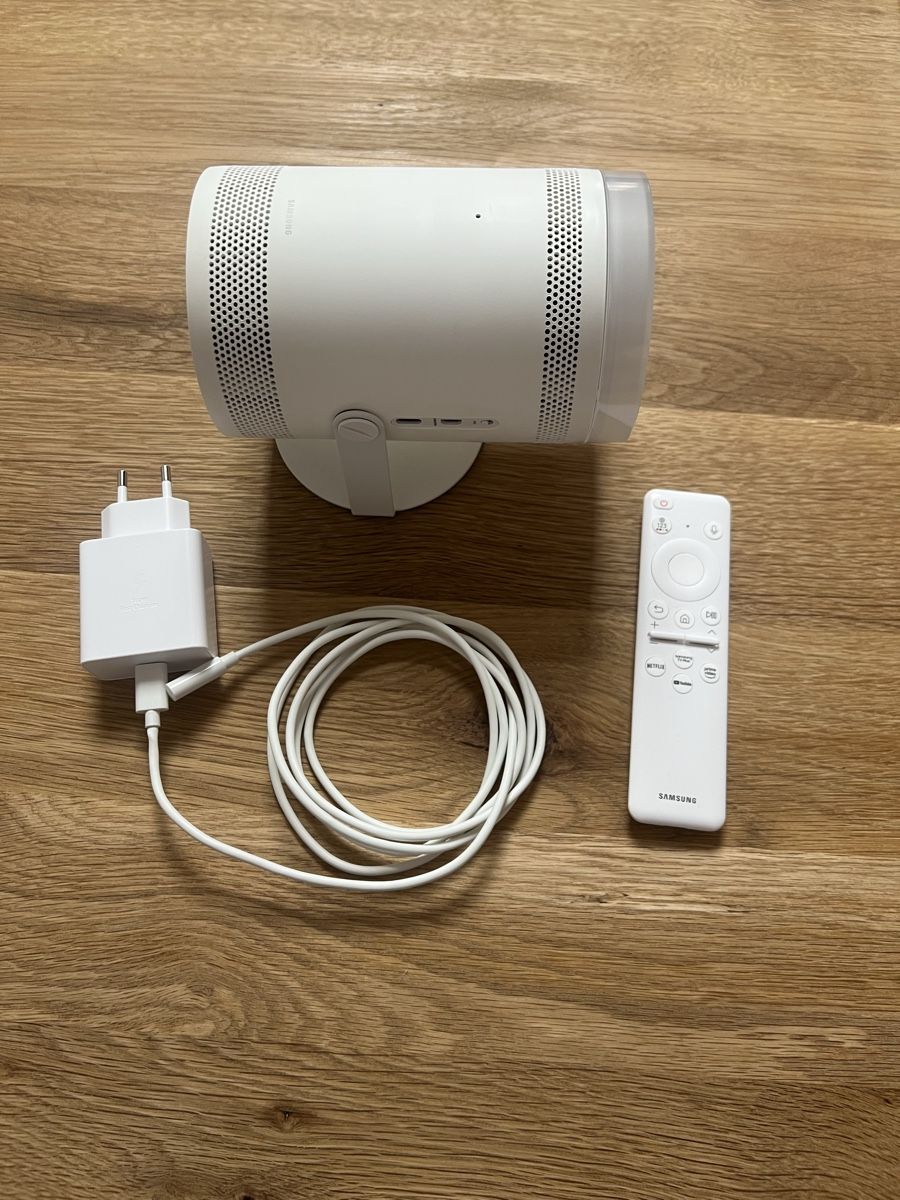 Samsung Videoprojektoren: Samsung Freestyle 2nd Gen – Neu (gemäss Beschreibung) aus horgen von NaMu1