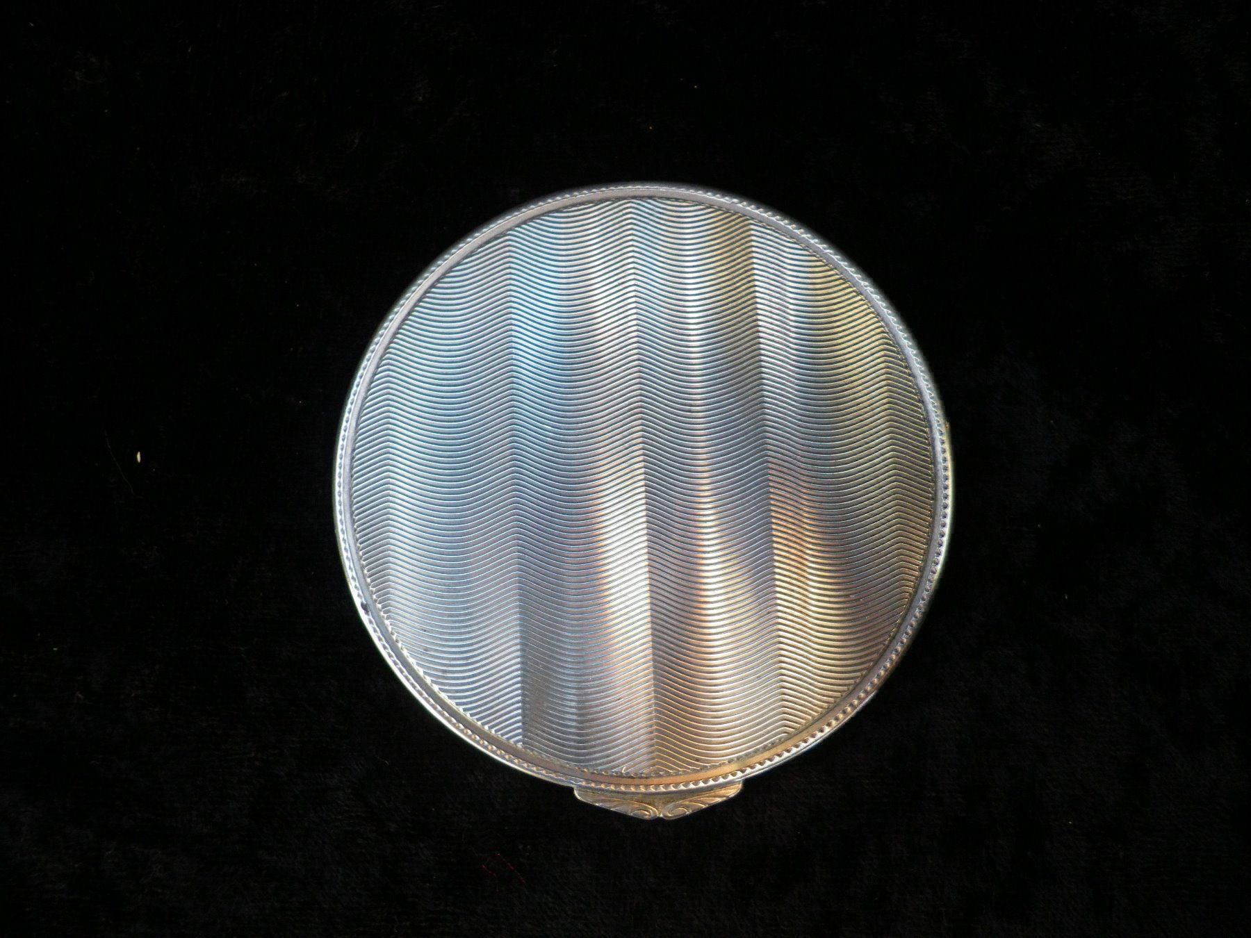 Make-up: Antike Puderdose in 925 Silber – Usato da Reinach BL venduto da Annodomini