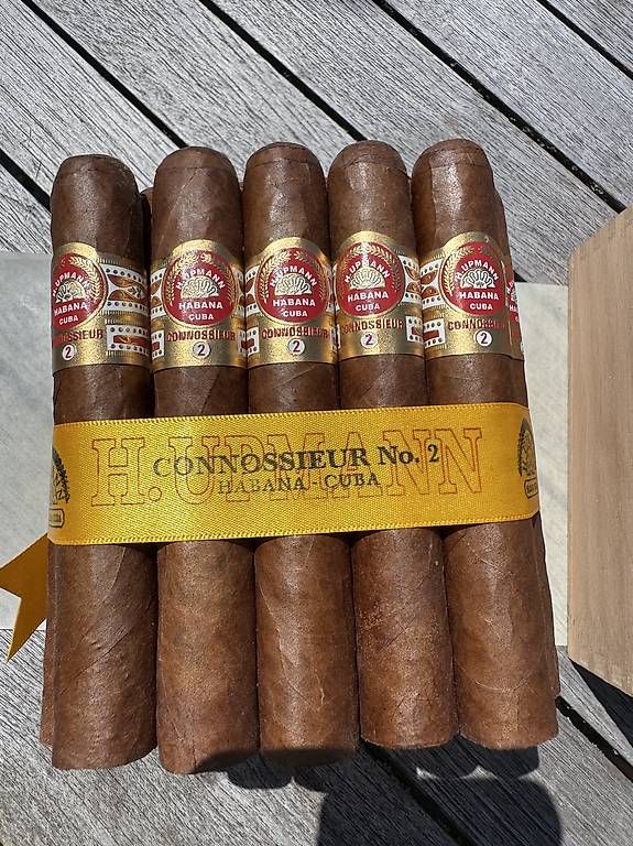 Zigarren: H. Upmann Connossieur No. 2 Zigarren – Gebraucht aus kreuzlingen von hel_v9zj 2