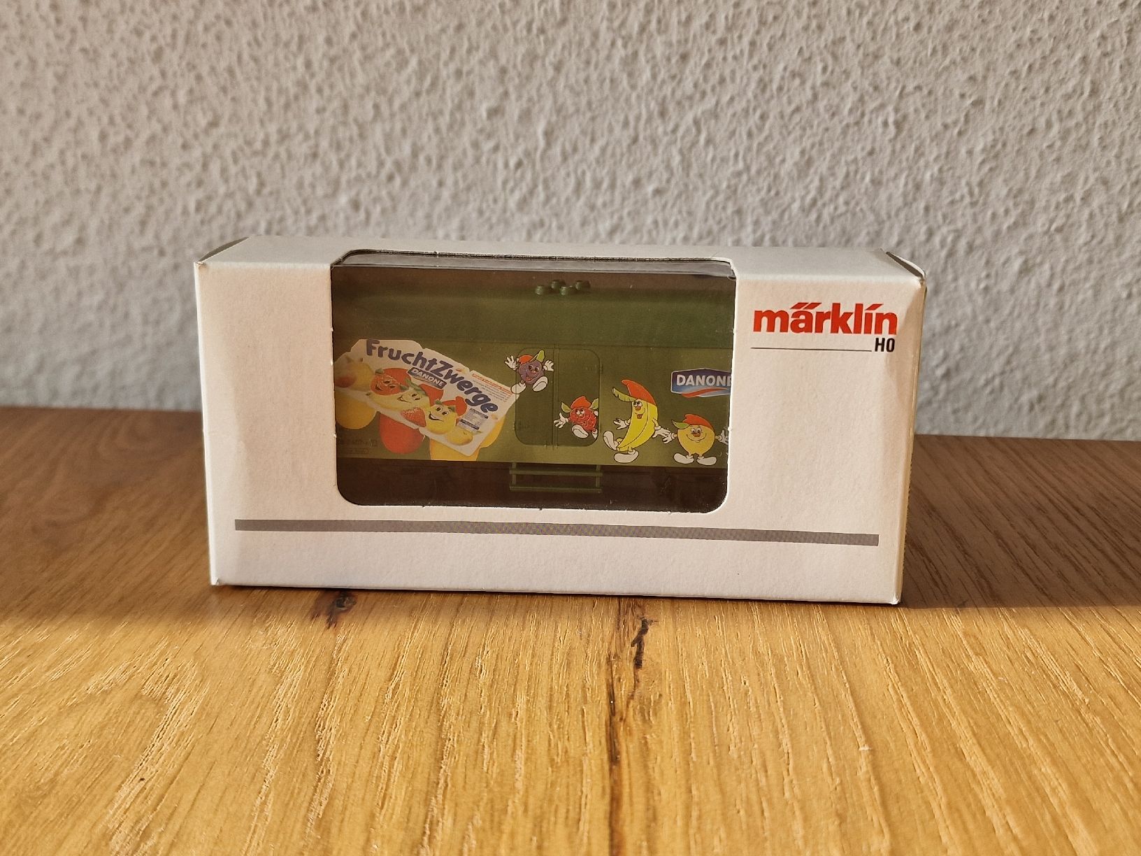 Märklin Modellini di ferrovie: Märklin Danone Güterwagen H0 – Usato da Matten b. Interlaken venduto da lor_hr9w 4