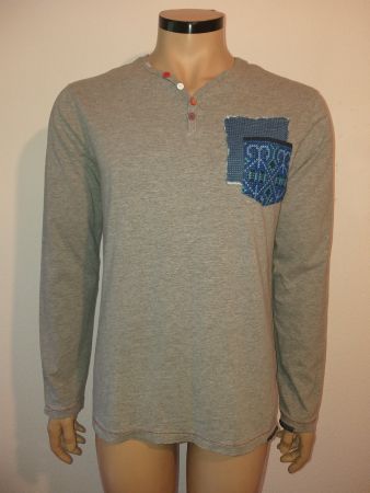 DESIGUAL Pullover taille / Grosse S (M EUR)