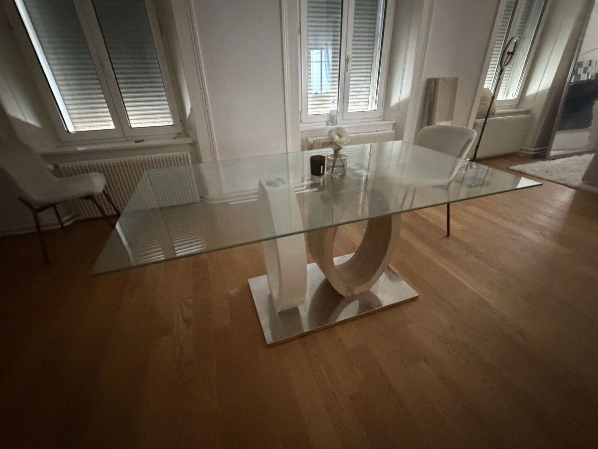 Conforama Tische: Designer Esstisch mit Glasplatte – Gebraucht aus Biel Bienne von annyy5 1