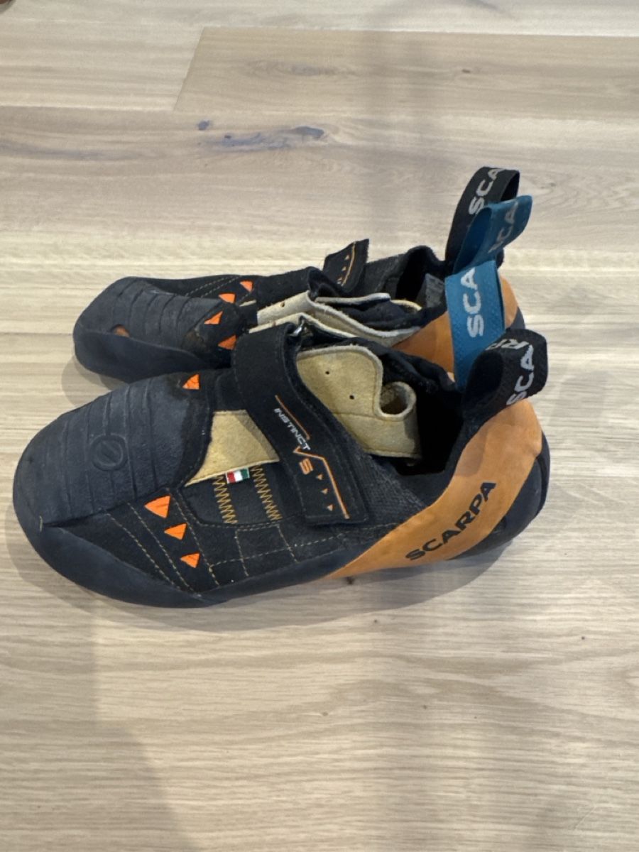Scarpa Herrenschuhe: Scarpa instinct VS - 41 – Gebraucht aus Court von jlu_7rn6 1