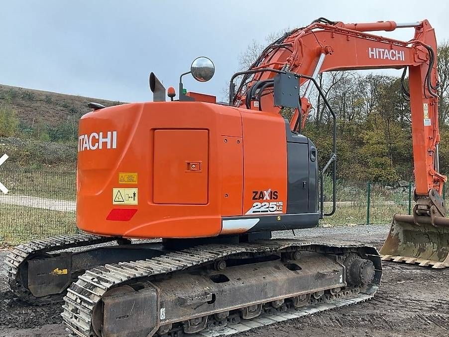Hitachi Excavateurs: Hitachi 225 – D'occasion à Castasegna par Dodone1982 2