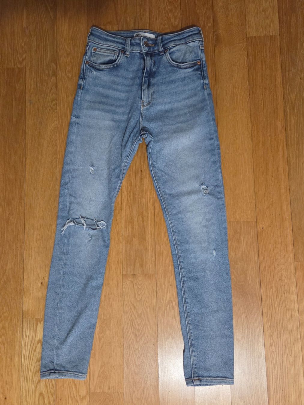Zara Jeans: ZARA High Waist helle Jeans,Gr.36 mit Elastin – Usato da Sachseln venduto da dz1979dz 2