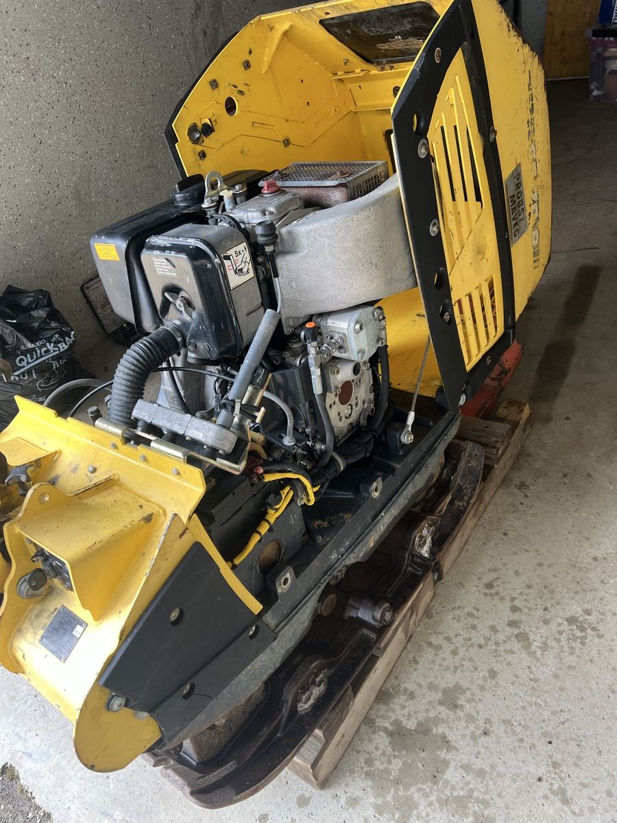Bomag Tutte le macchine: Bomag Wibroplate  – Usato da Studen BE venduto da wacek01 3