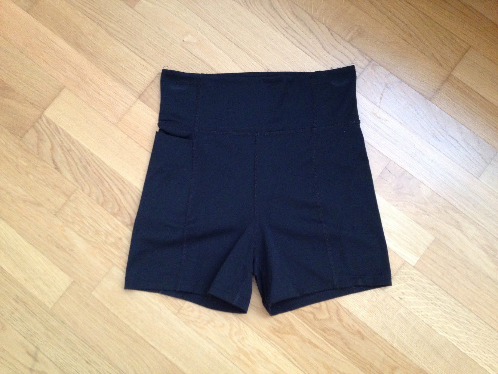 Leggings: Sport kurze Leggins – Gebraucht aus Dübendorf von Fip05