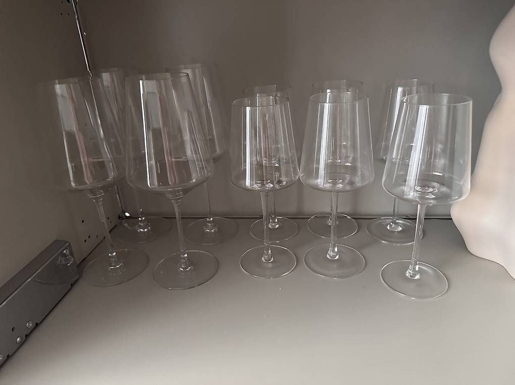 Verres: Weisswein und Rotwein Gläser – D'occasion à Luzern par Marazul99