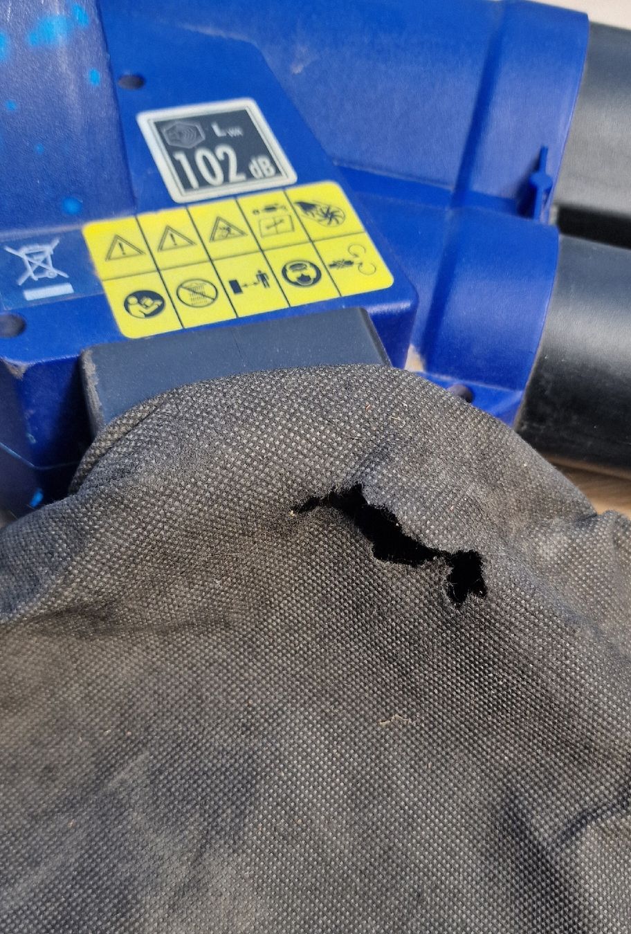 Einhell Soffiatori & Aspiratori per foglie: Laubsauger Einhell BG-EL 2301  – Usato da Suhr venduto da Sbume 7