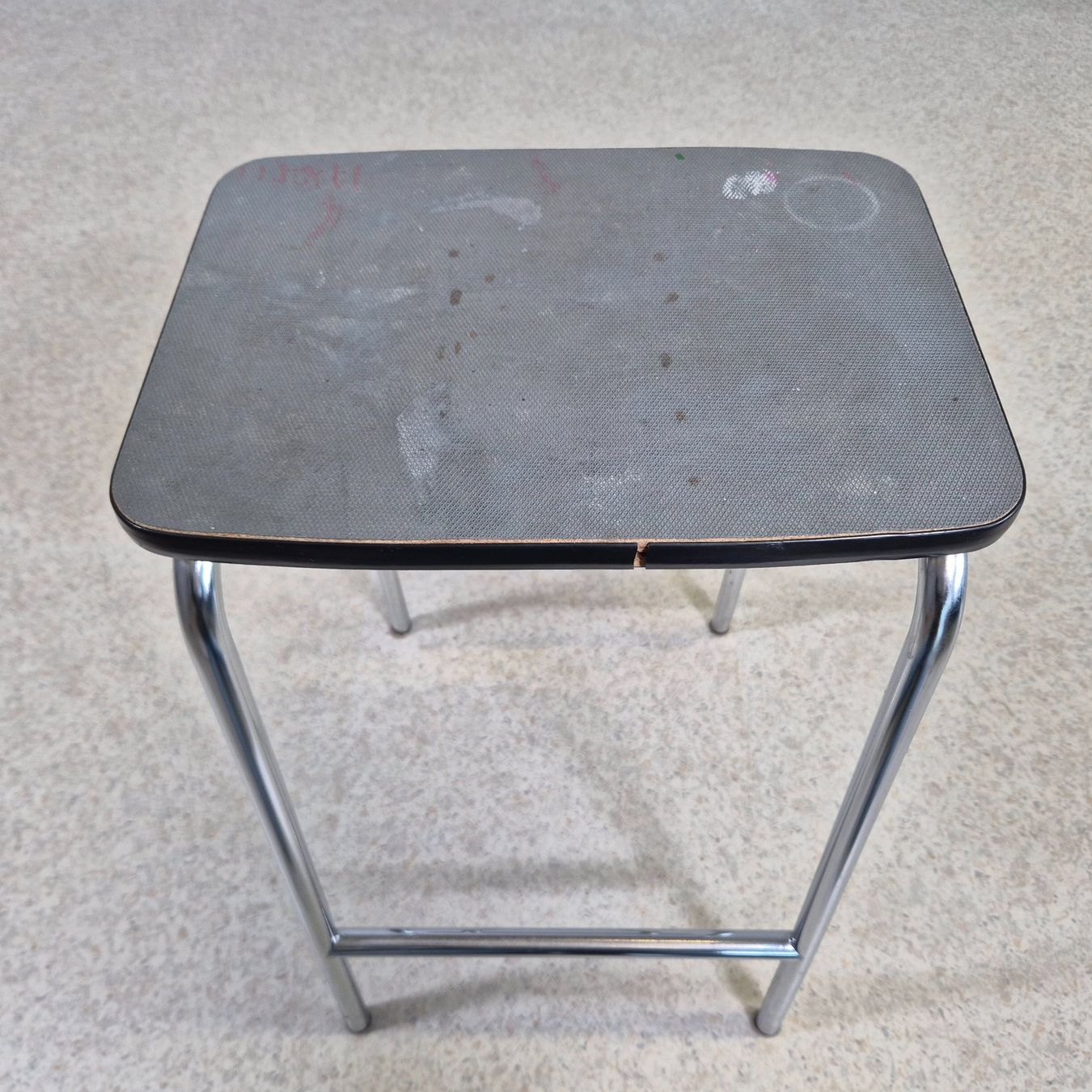 Sgabelli: Step-Stool Tritthocker 3-Tritt Hocker grau – Usato da Nottwil venduto da Wondewa-Shop 4