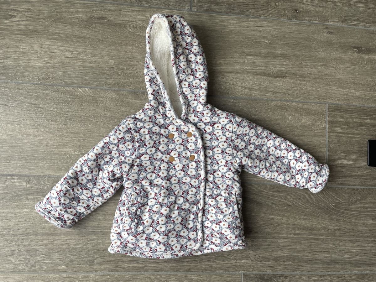 Vestes & Manteaux: Manteau bébé réversible 18 mois – Neuf (Voir description) à La Tour-de-Peilz par flo_m27g 1