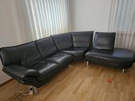 Schwarzes Ecksofa / Wohnlandschaft mit Longchair