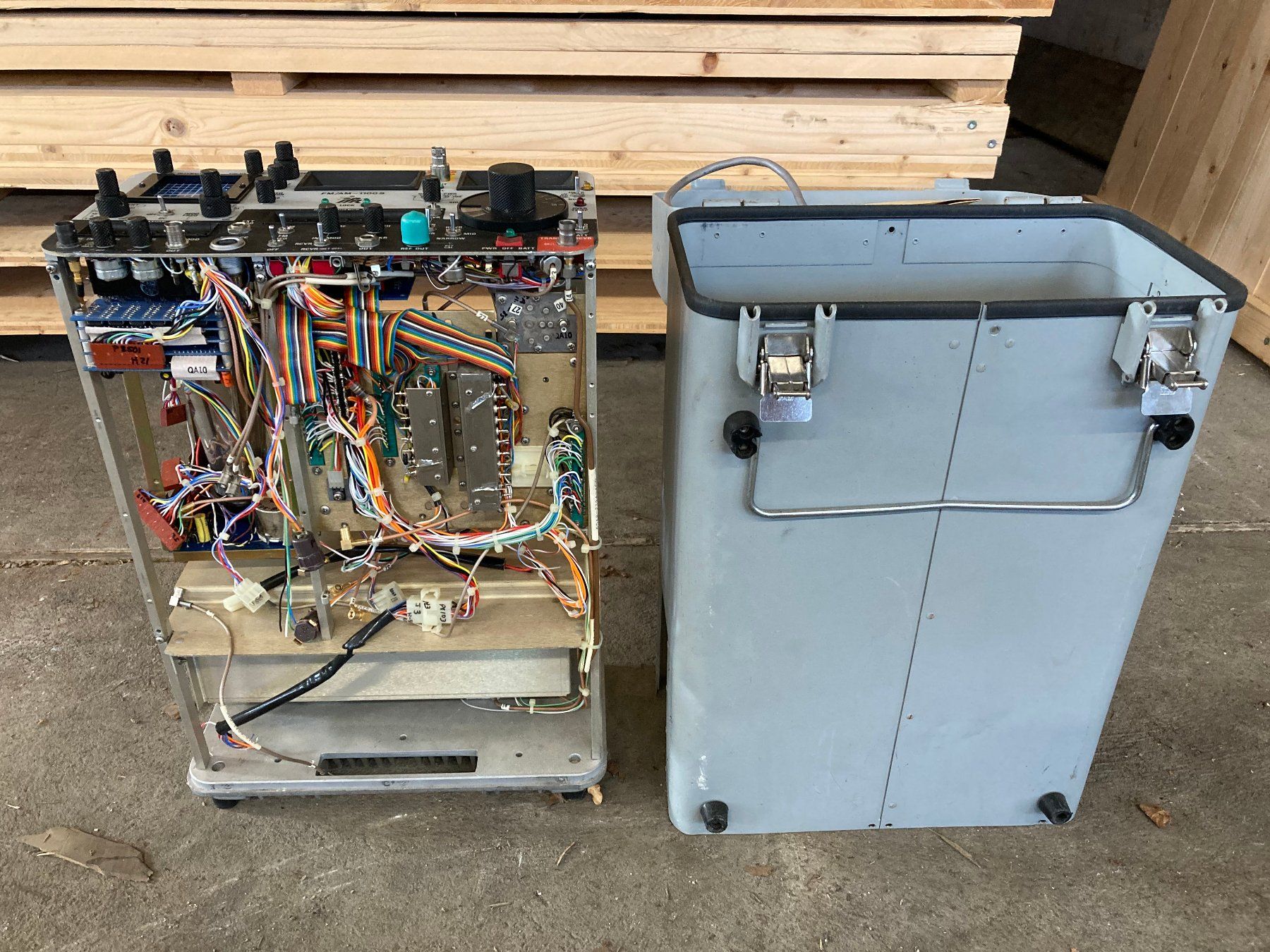 Misurare: Funkmessplatz IFR FM/AM-1100S unkomplett – Usato da Aarau venduto da Atlantis7 2